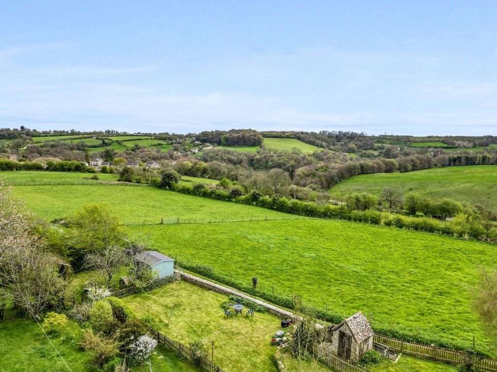 Property photo 2 of 21