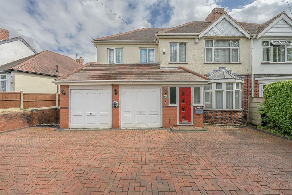 Property photo 1 of 37