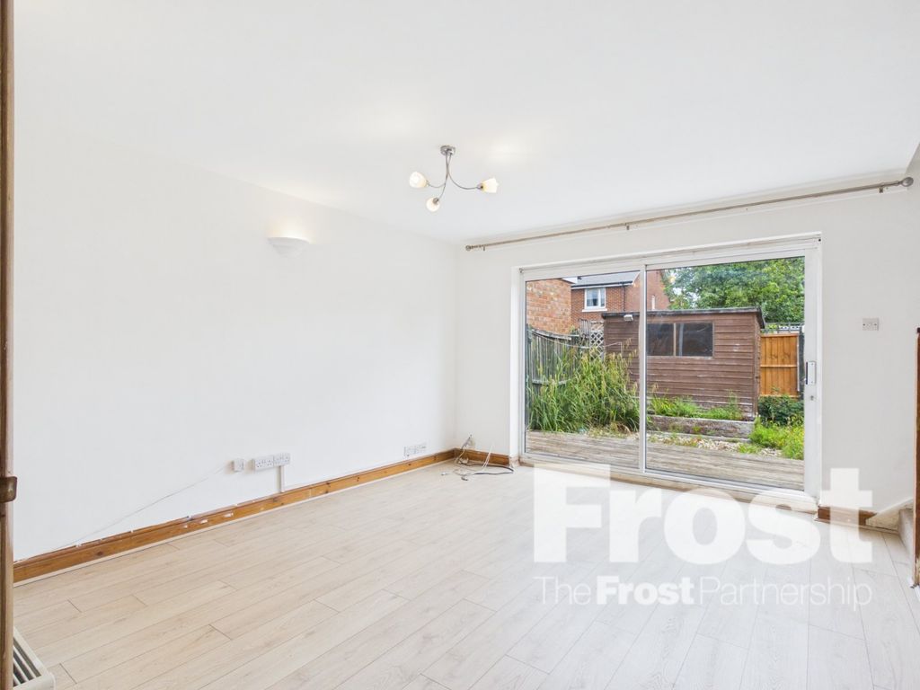 Property photo 3 of 12 Picture No. 19