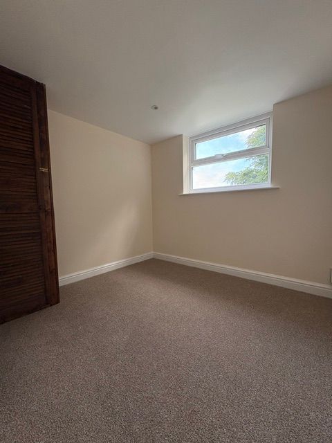 Property photo 2 of 9 Photo 1