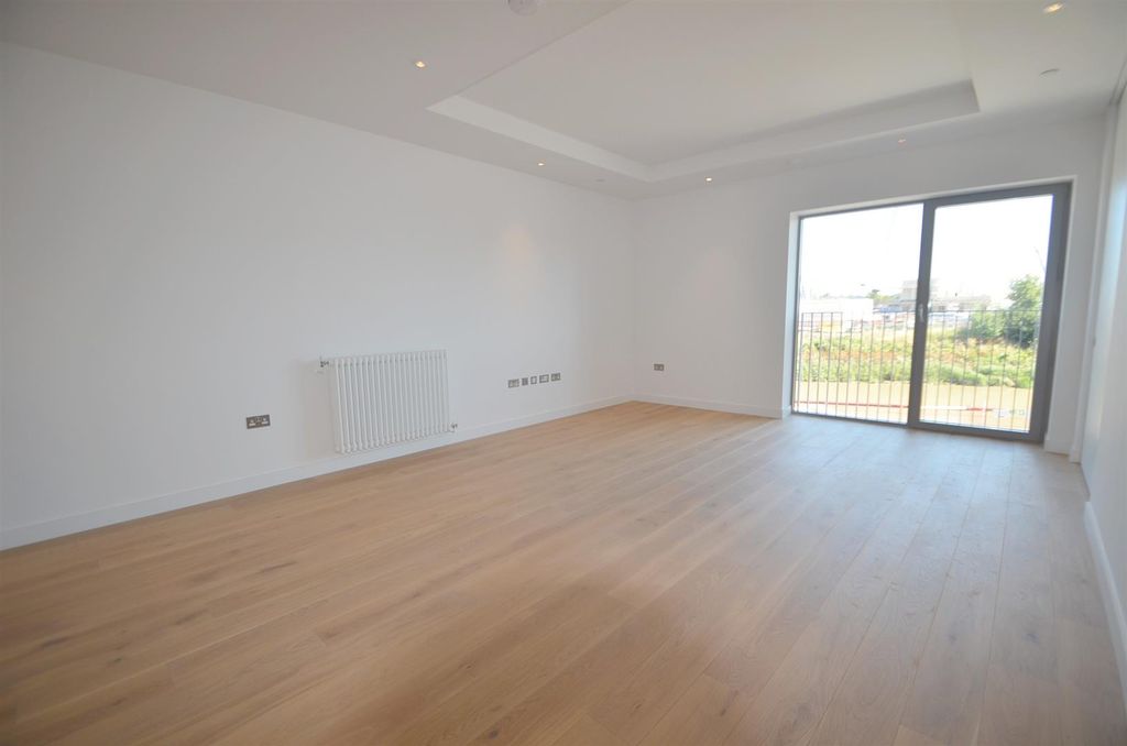 Property photo 3 of 18 Hercules House (2).Jpg