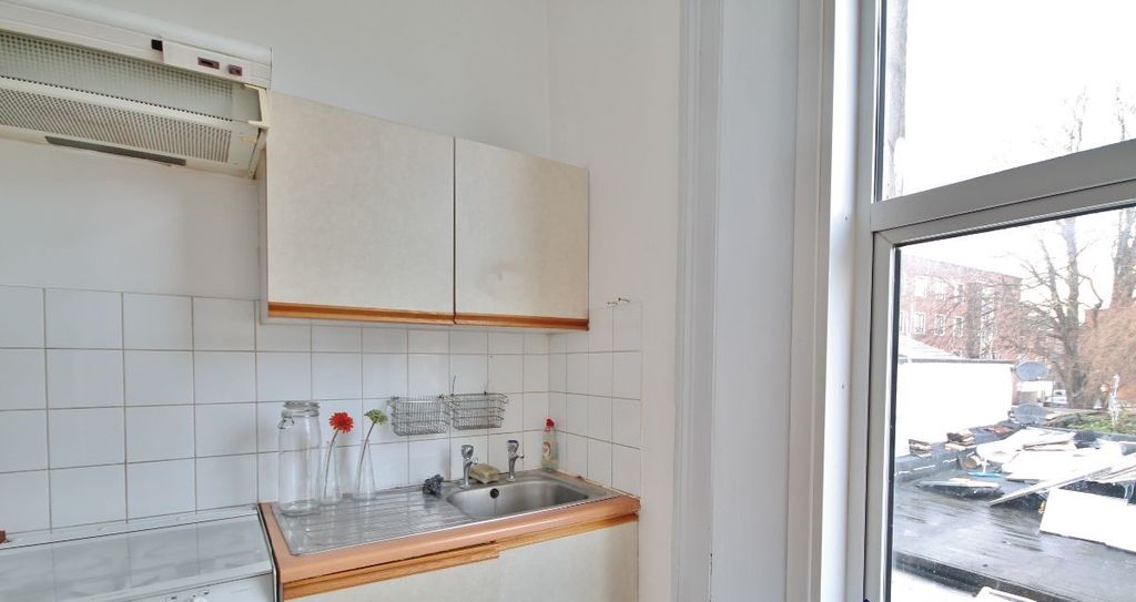 Property photo 3 of 25 9A03991d-3d55-410c-A478-00c88B5Bccff
