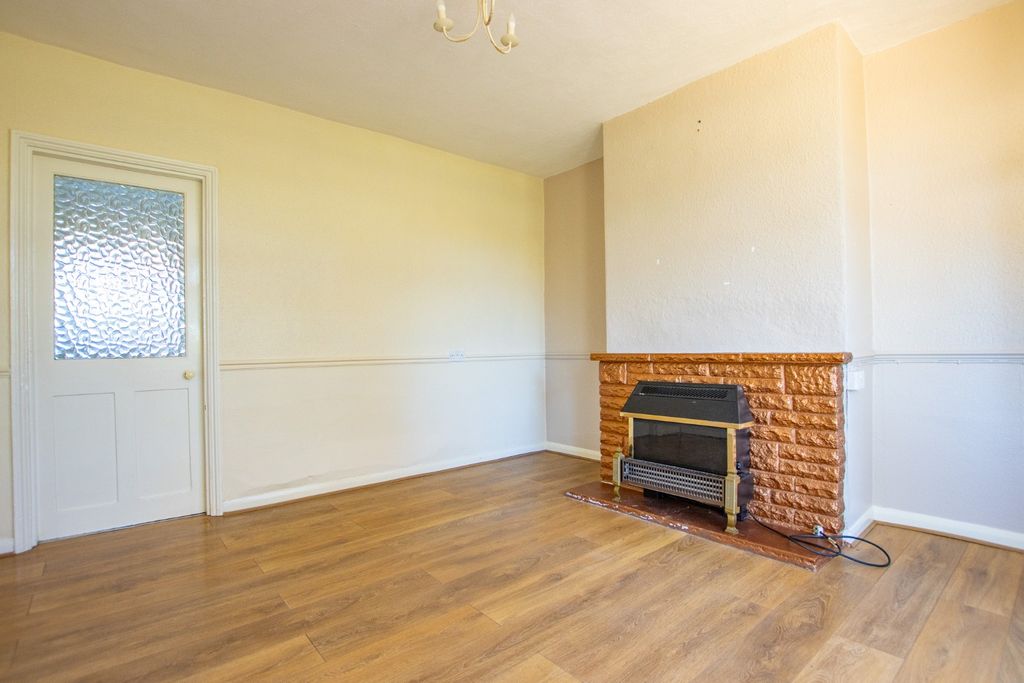 Property photo 2 of 11 5413392