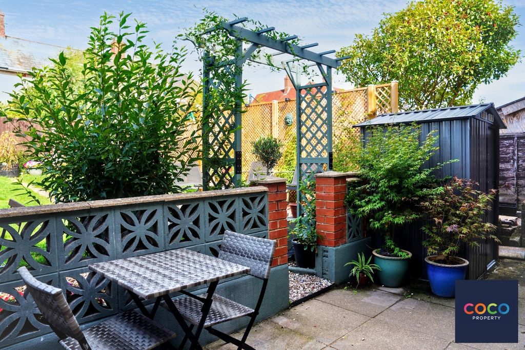 Property photo 3 of 15 5475825
