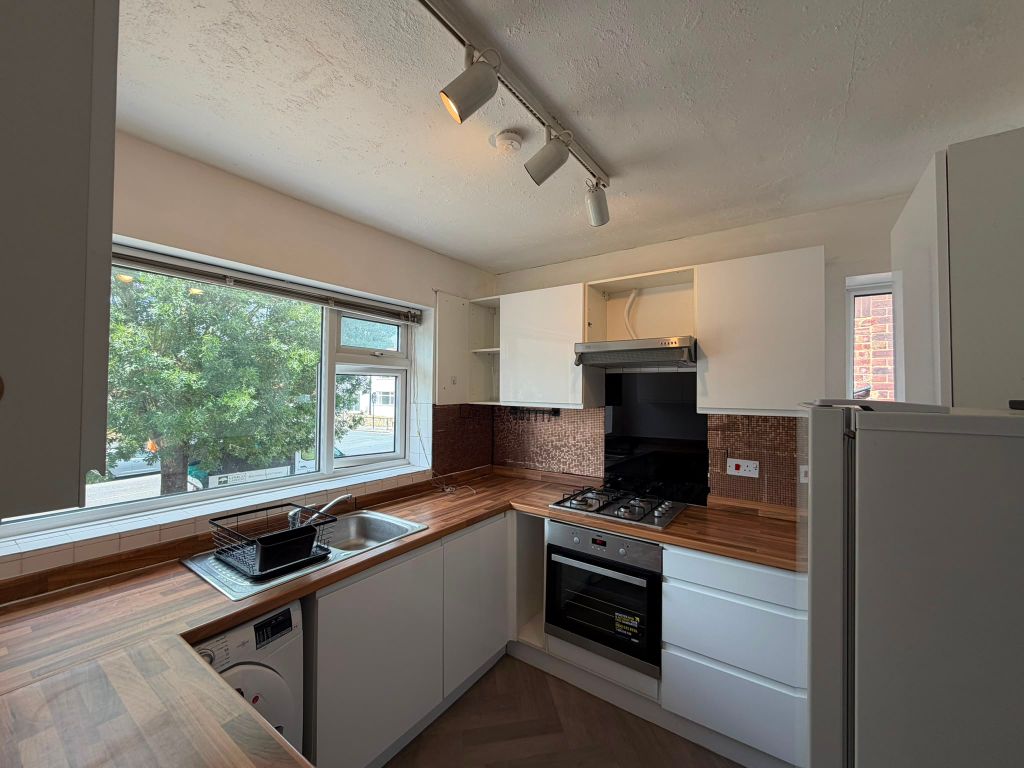 Property photo 3 of 14