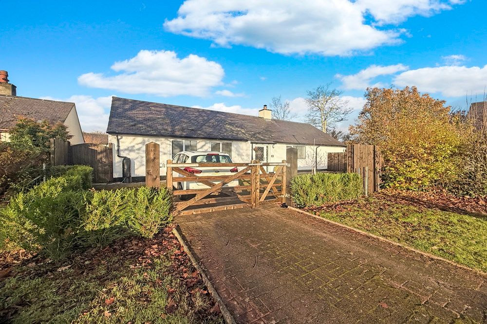 Property photo 2 of 52