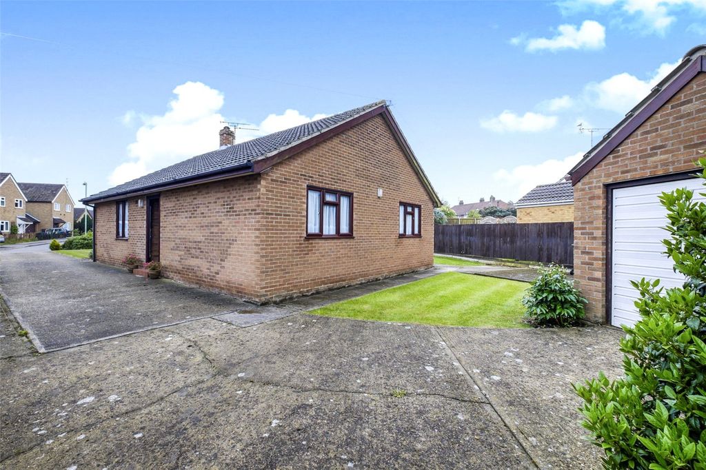 Property photo 3 of 18 Front