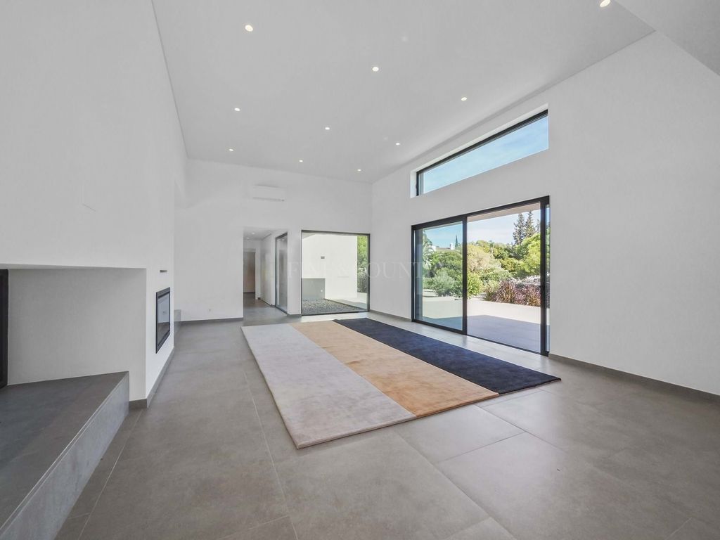 Property photo 3 of 30