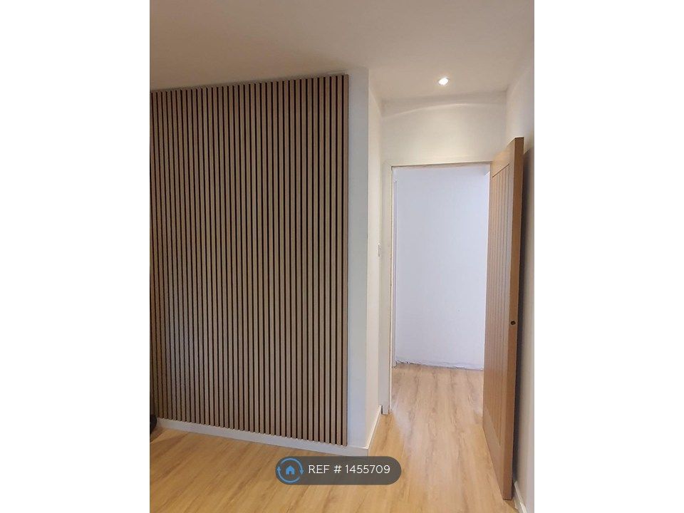 Property photo 1 of 3