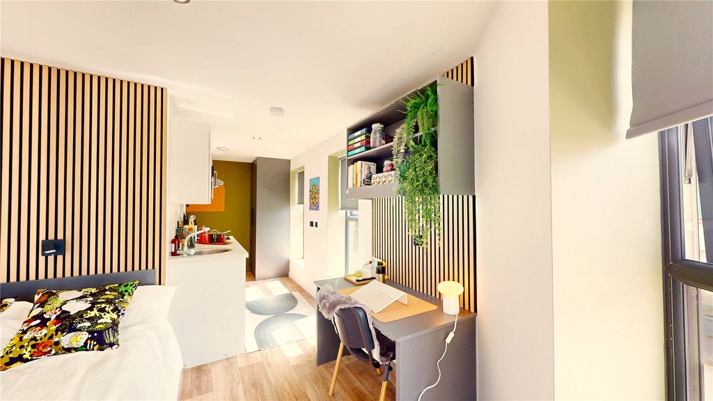 Property photo 3 of 5 Picture No. 19