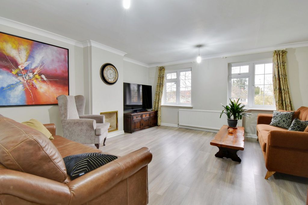 Property photo 2 of 9 Picture No. 08