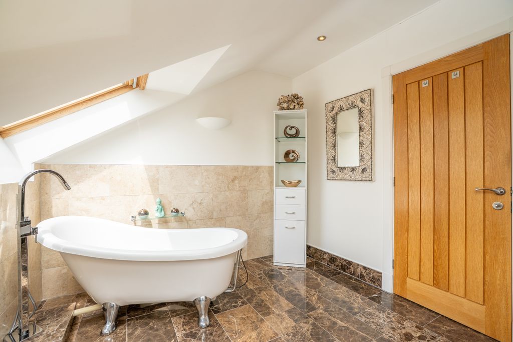 Additional image 20 of 6 bed detached house for saleWild Grove, Pudsey LS28