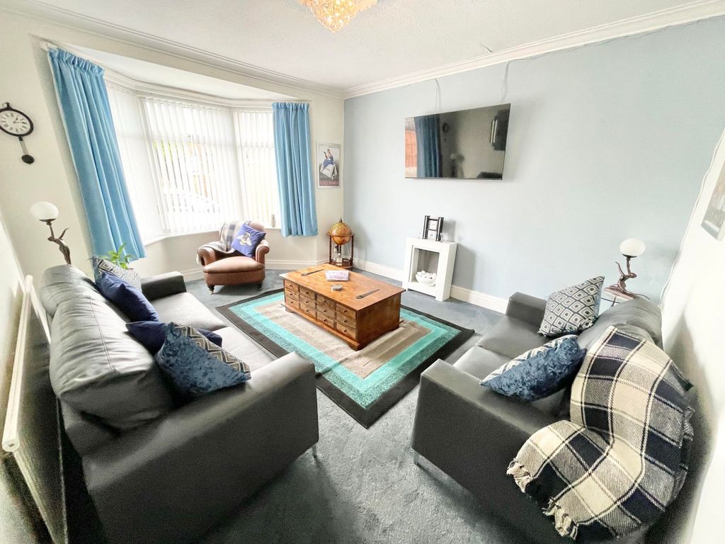 Property photo 2 of 26
