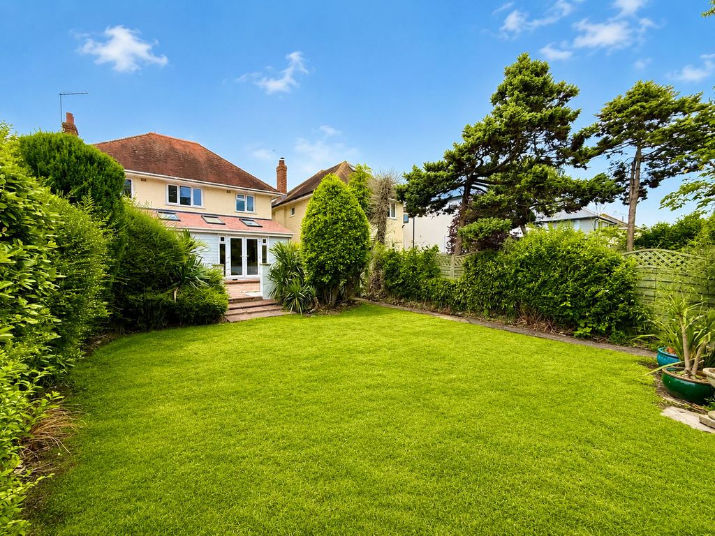 Property photo 1 of 28