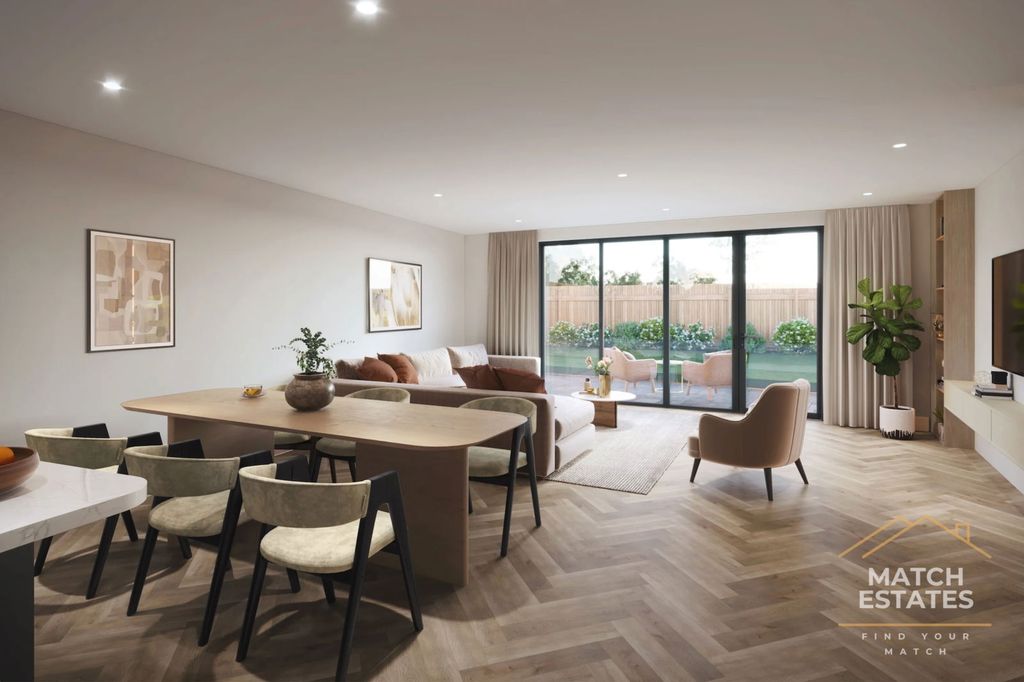 Property photo 2 of 8