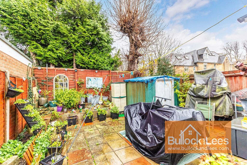 Property photo 2 of 16