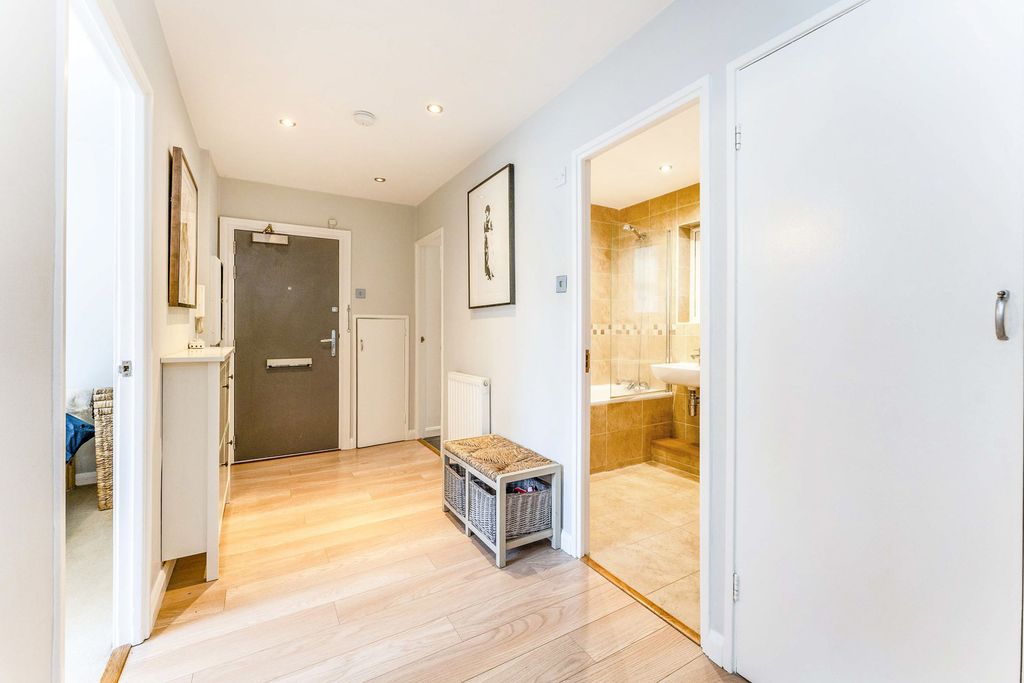 Property photo 3 of 12 Pbox-Img.Jpg