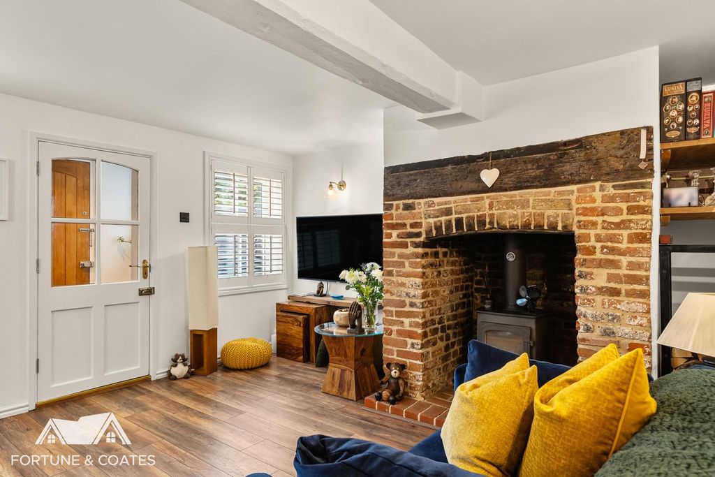 Property photo 3 of 25 Highstreet_4.Jpg