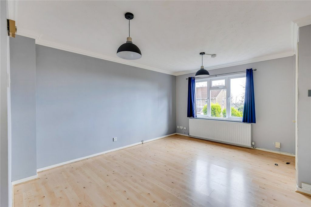 Property photo 2 of 29 Picture No. 14