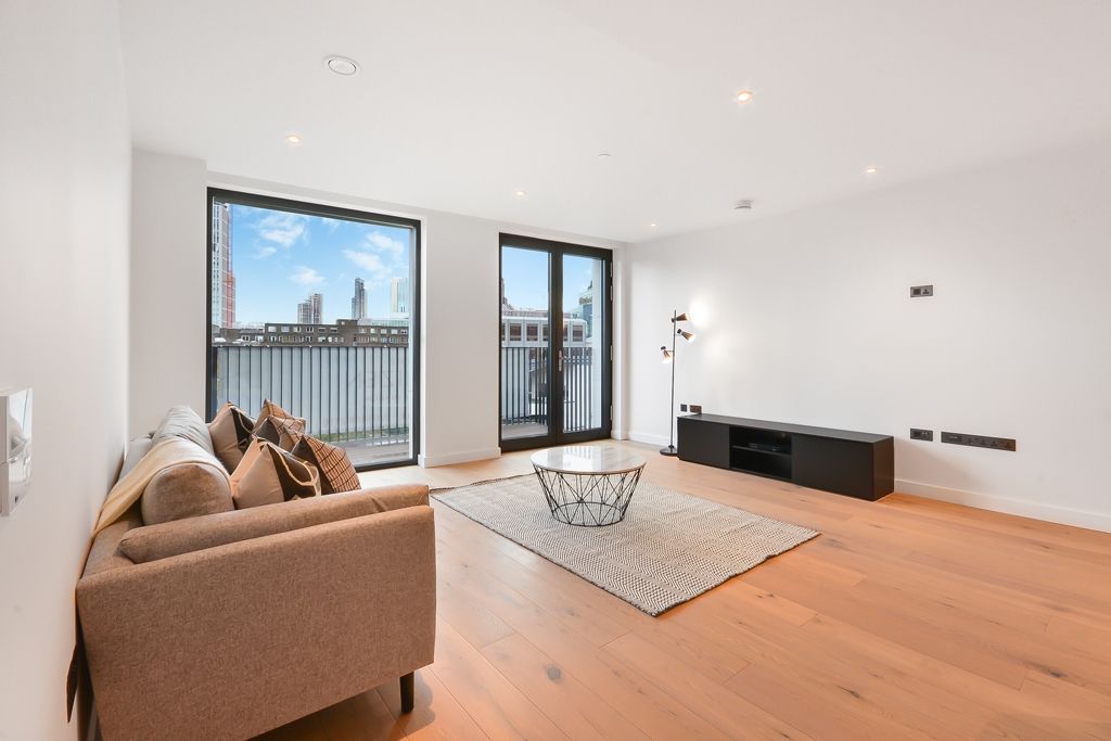 Property photo 1 of 12 Clarendon Court