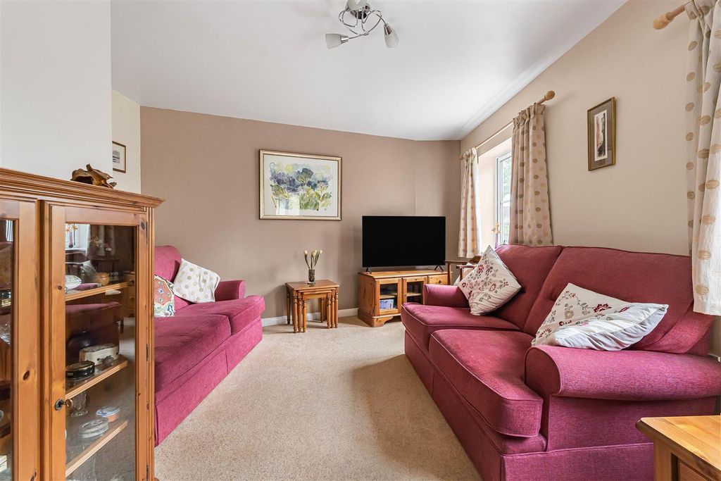 Property photo 2 of 20 15_78483.Jpg