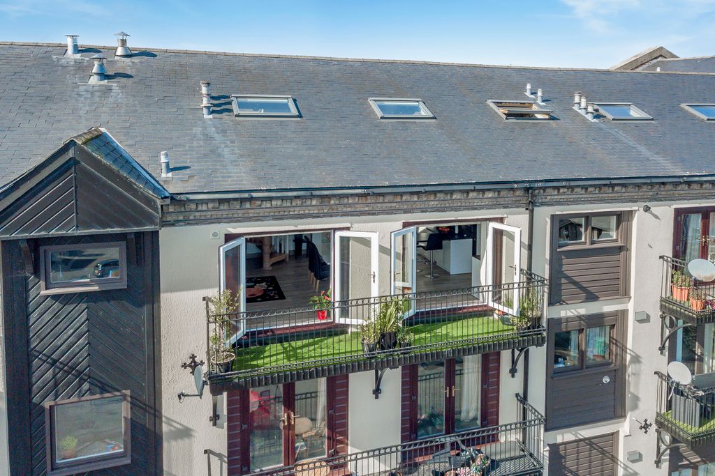 Property photo 2 of 18 Photo 08