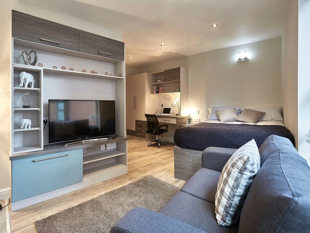 Property photo 3 of 8