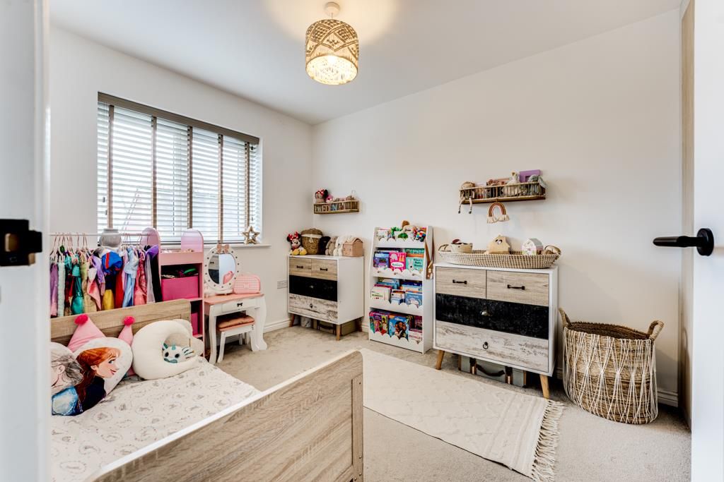 Property photo 3 of 53 80 Hobby Drive, Priors Hall-43.Jpg