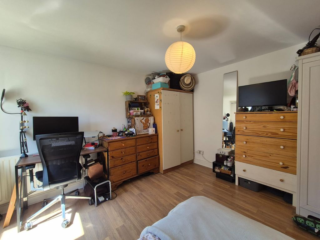 Property photo 2 of 4