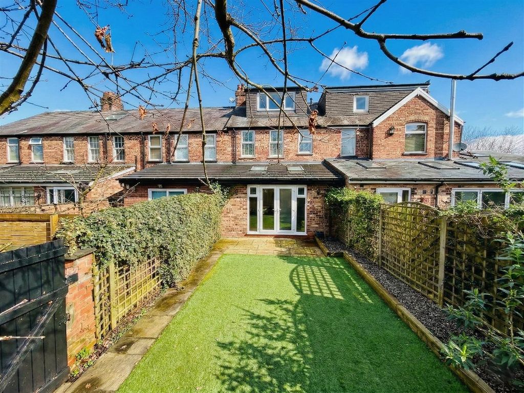 Property photo 1 of 32 Main