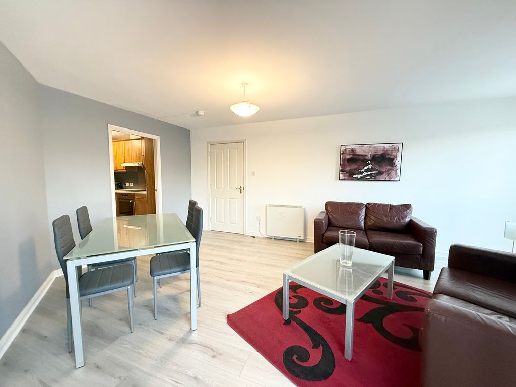 Property photo 3 of 6