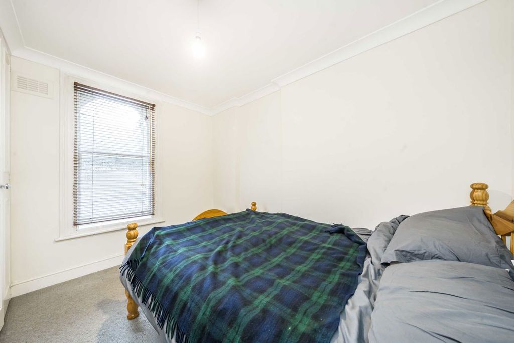 Property photo 3 of 4