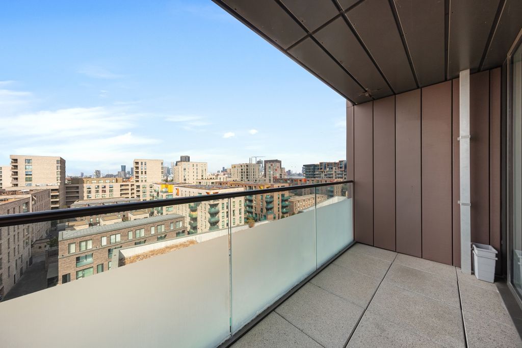 Property photo 2 of 14 094A8457