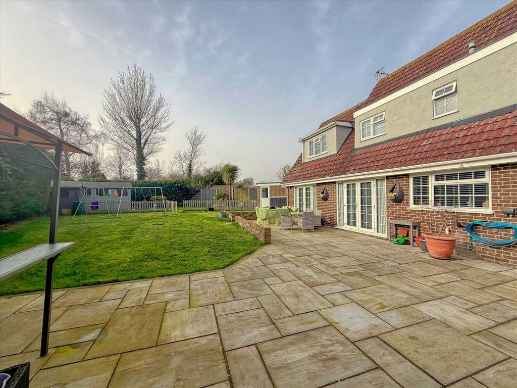 Property photo 3 of 26