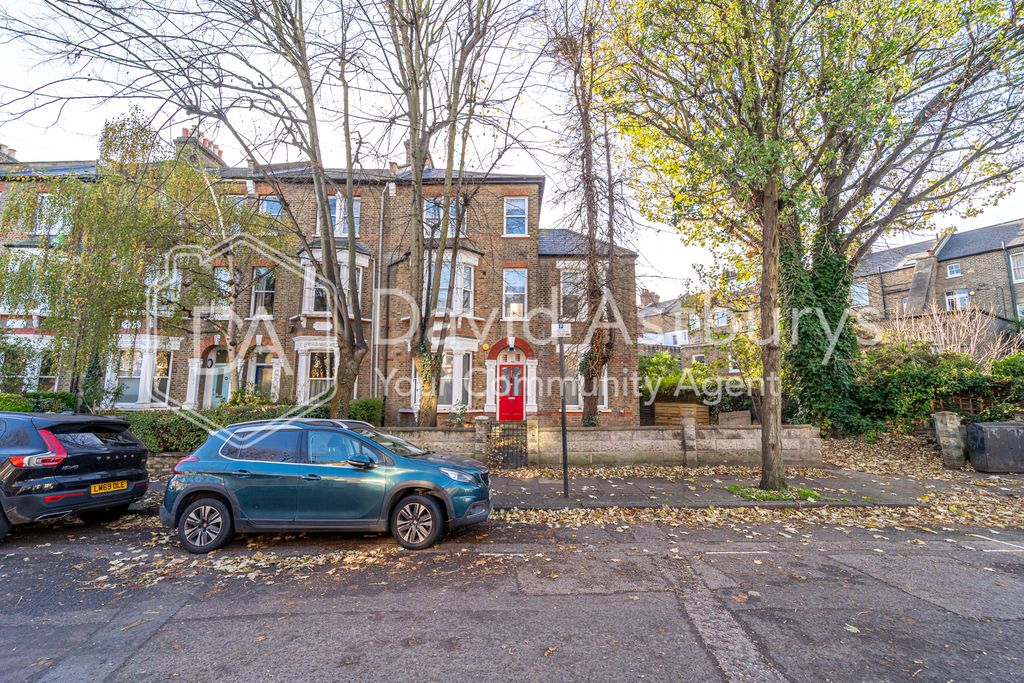 Property photo 1 of 11 Ndb00681