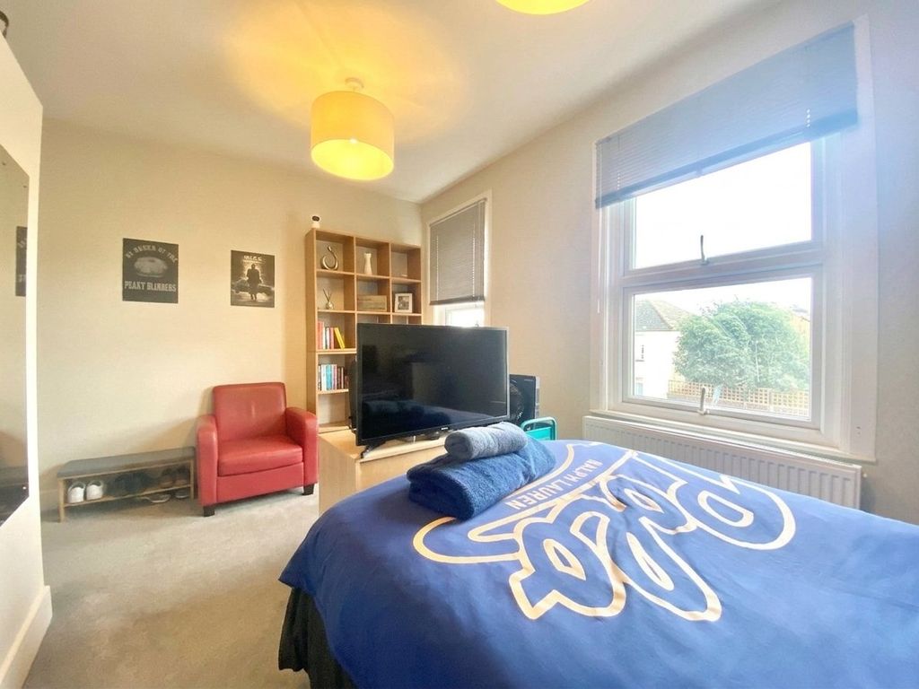 Property photo 1 of 7 Picture No. 10