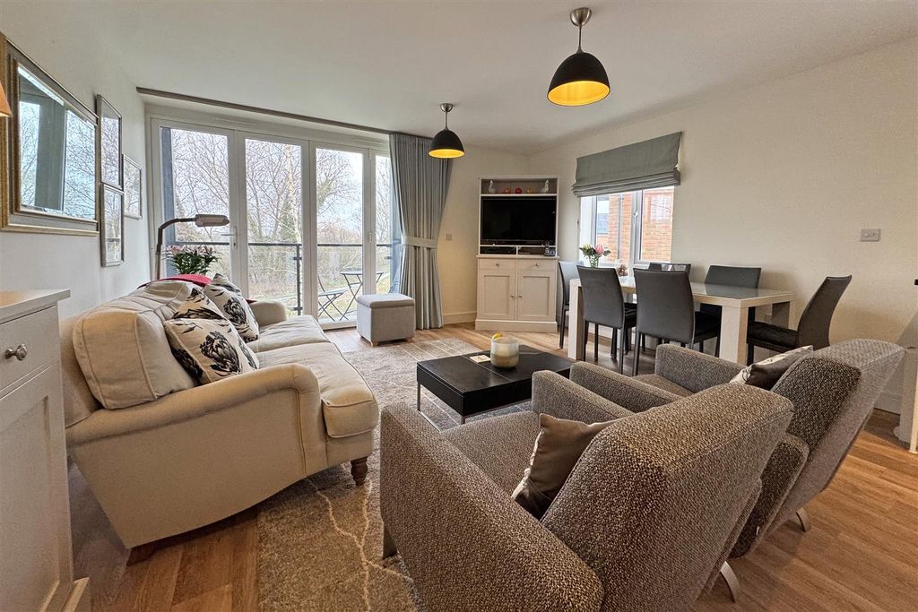 Property photo 2 of 18 Img_5463.Jpg