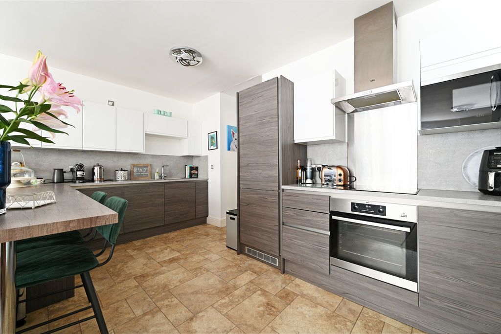 Property photo 1 of 29 Kitchen