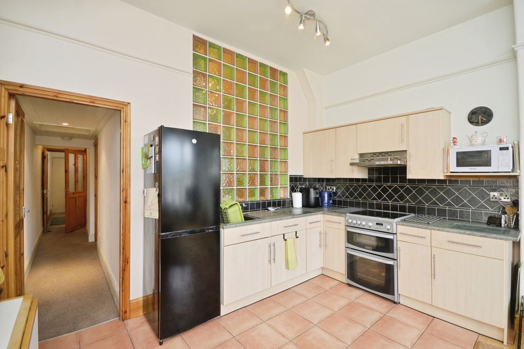 Additional image 7 of 2 bed flat for saleBeach Road, Menai Bridge, Isle Of Anglesey LL59