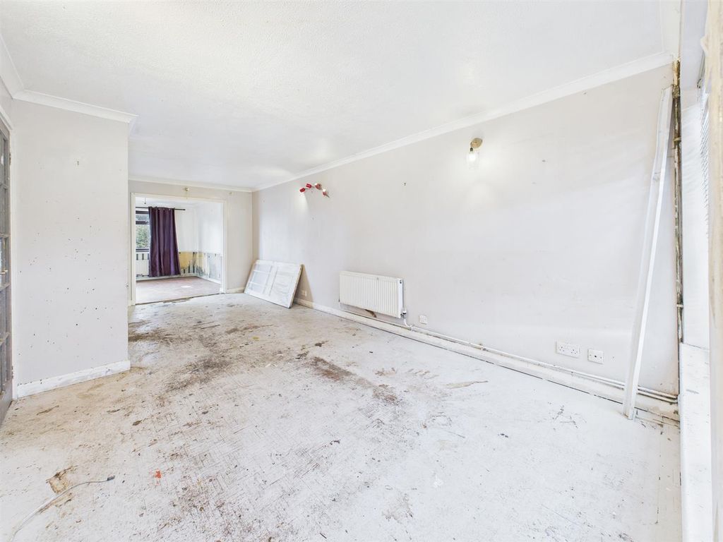 Property photo 3 of 11 Cam05510G0-Pr0135-Still002.Jpg