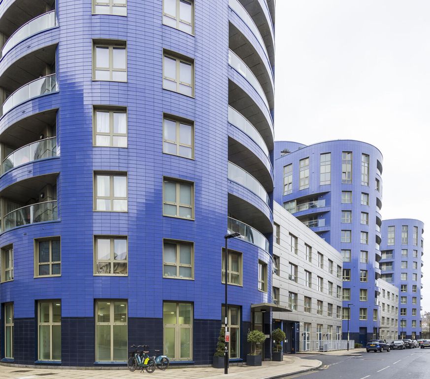 Property photo 3 of 17 Exterior