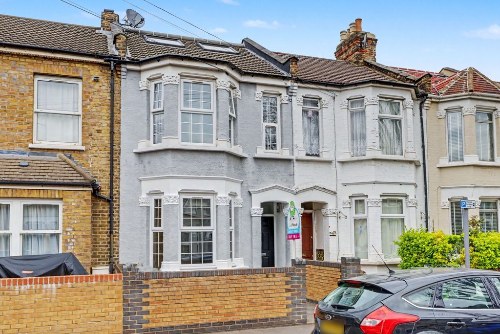 Property photo 3 of 22 Raw_20