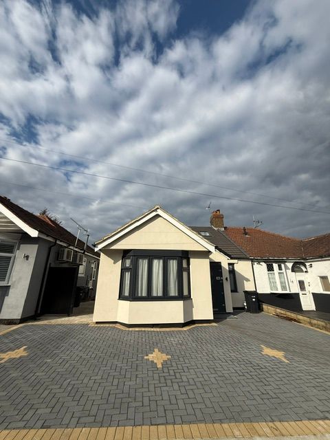 Property photo 2 of 40