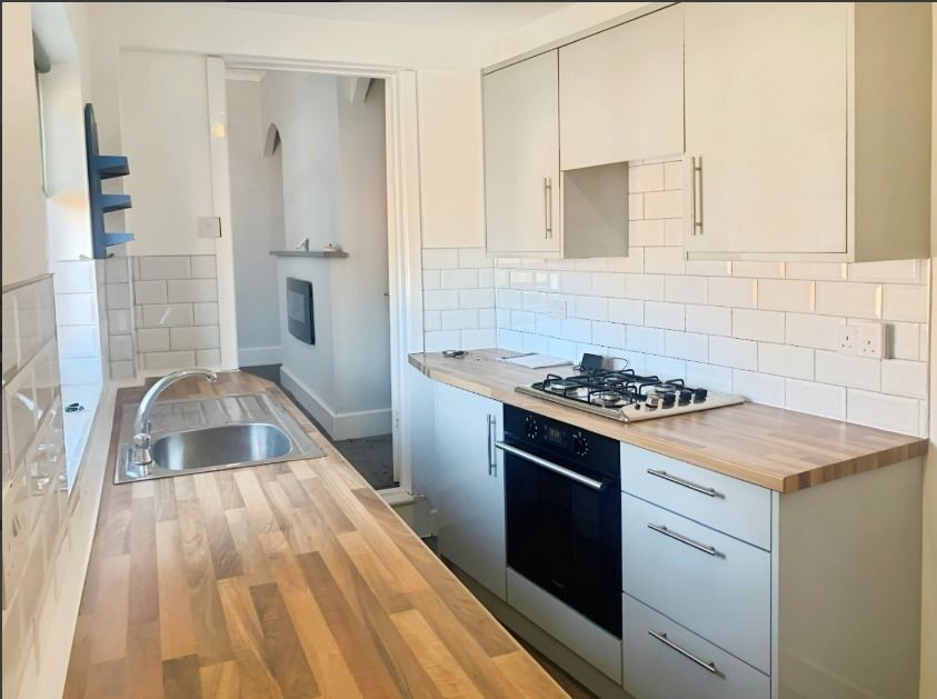 Property photo 1 of 9 4959900