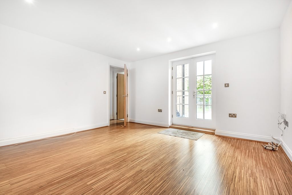 Property photo 3 of 20 741549 (2)