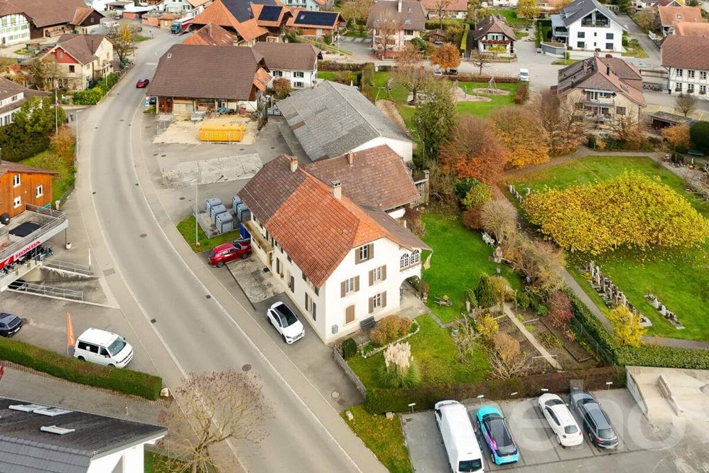 Property photo 3 of 12