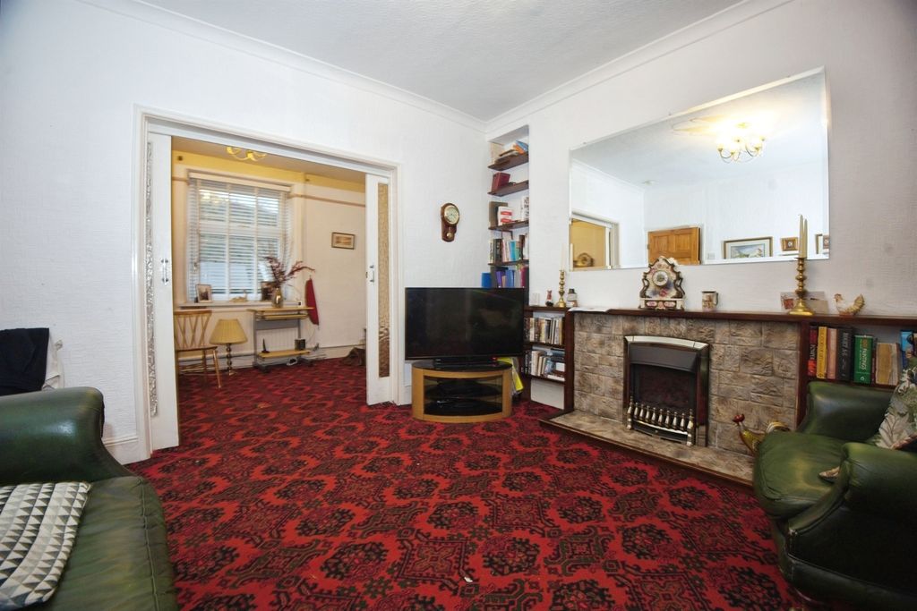 Property photo 3 of 16