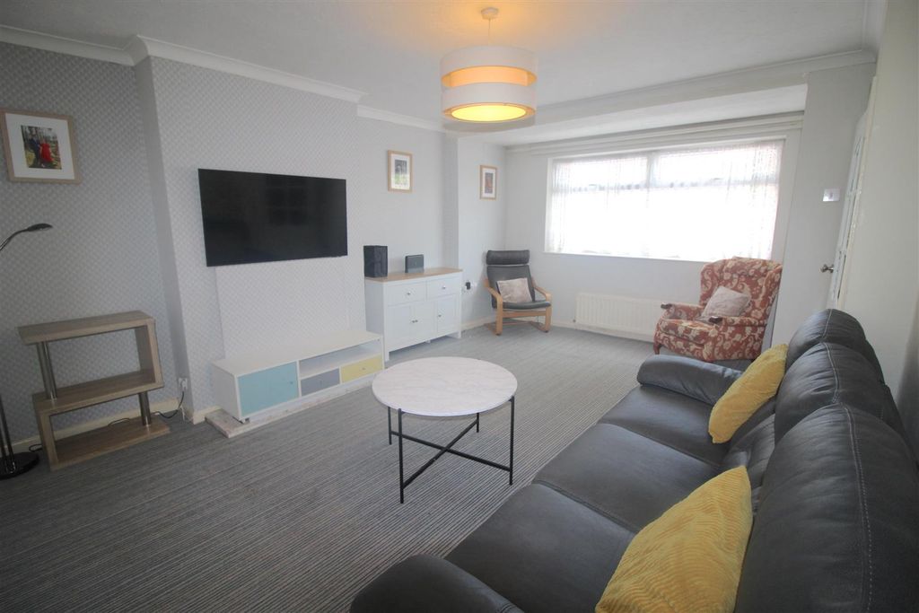 Property photo 2 of 12 Img_2612.Jpg