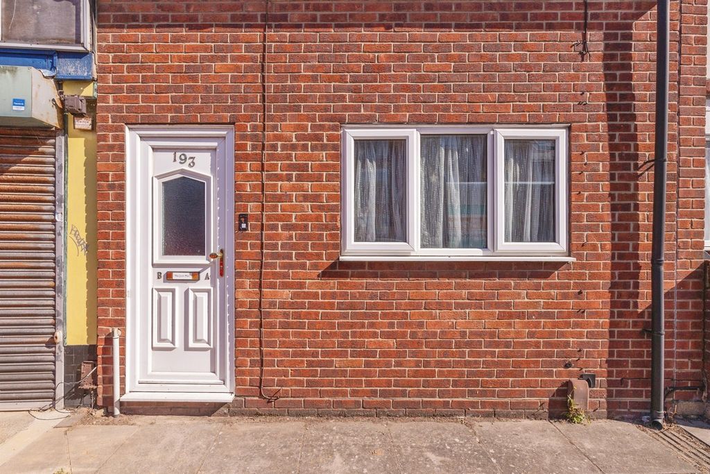Property photo 2 of 14
