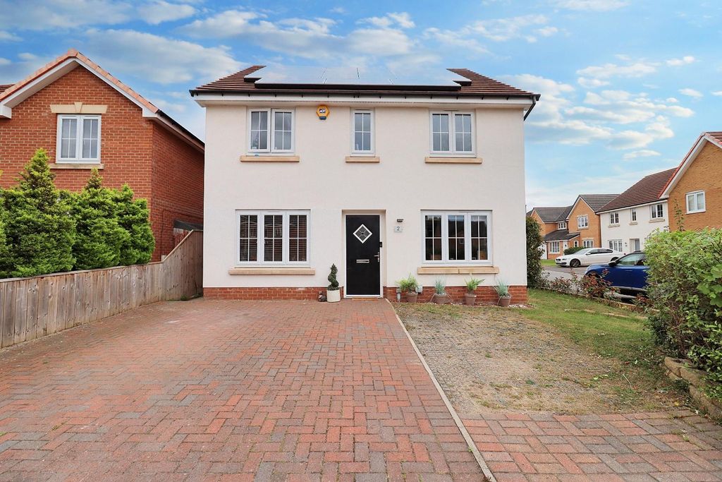 Property photo 1 of 27